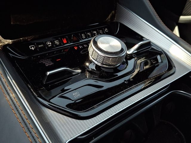 2023 Jeep Grand Wagoneer L Series III