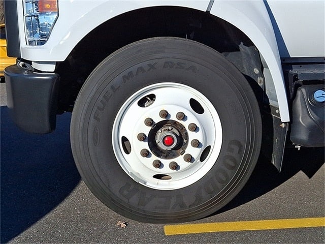 2021 Ford F-750SD Base