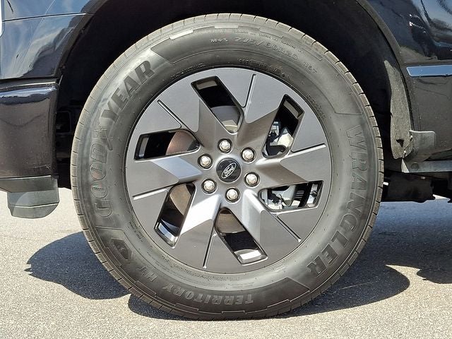 2024 Ford F-150 Lightning Flash