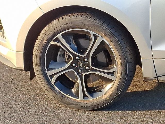 2019 Ford Edge ST