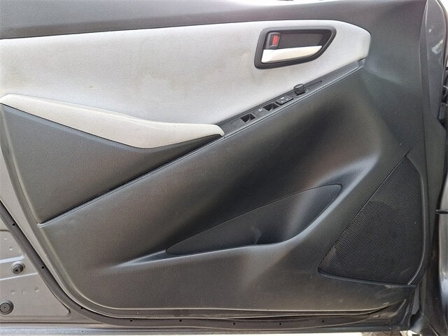 2019 Toyota Yaris LE