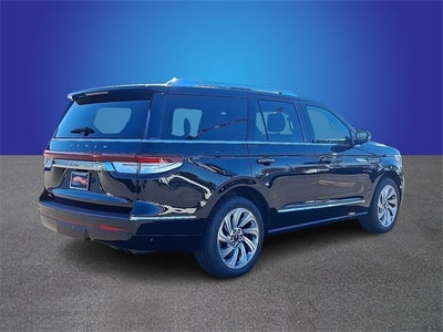 2024 Lincoln Navigator Premiere
