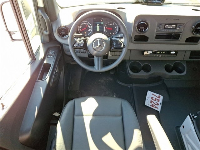2025 Mercedes-Benz Sprinter 2500 Cargo 170 WB High Roof