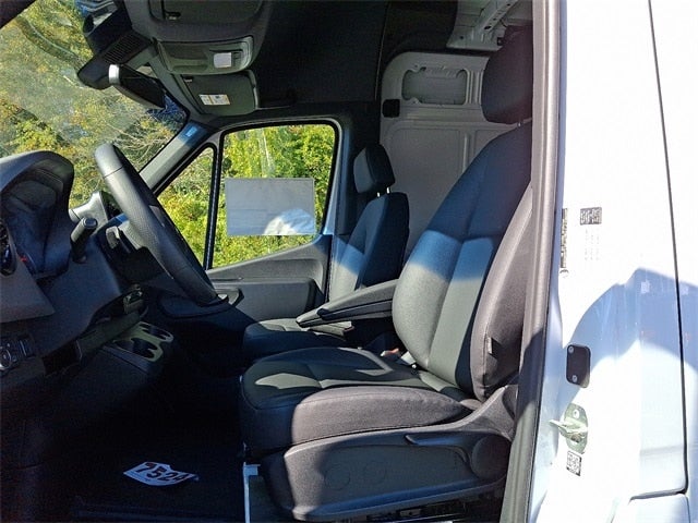 2025 Mercedes-Benz Sprinter 2500 Cargo 170 WB High Roof