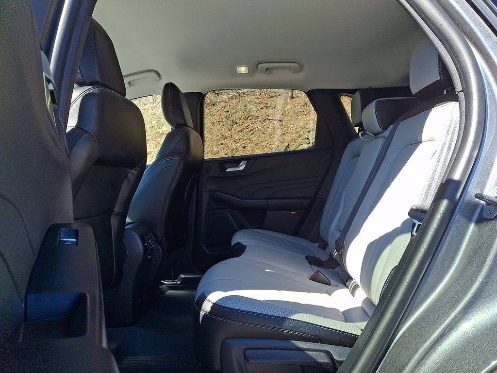 2025 Ford Escape Hybrid Platinum