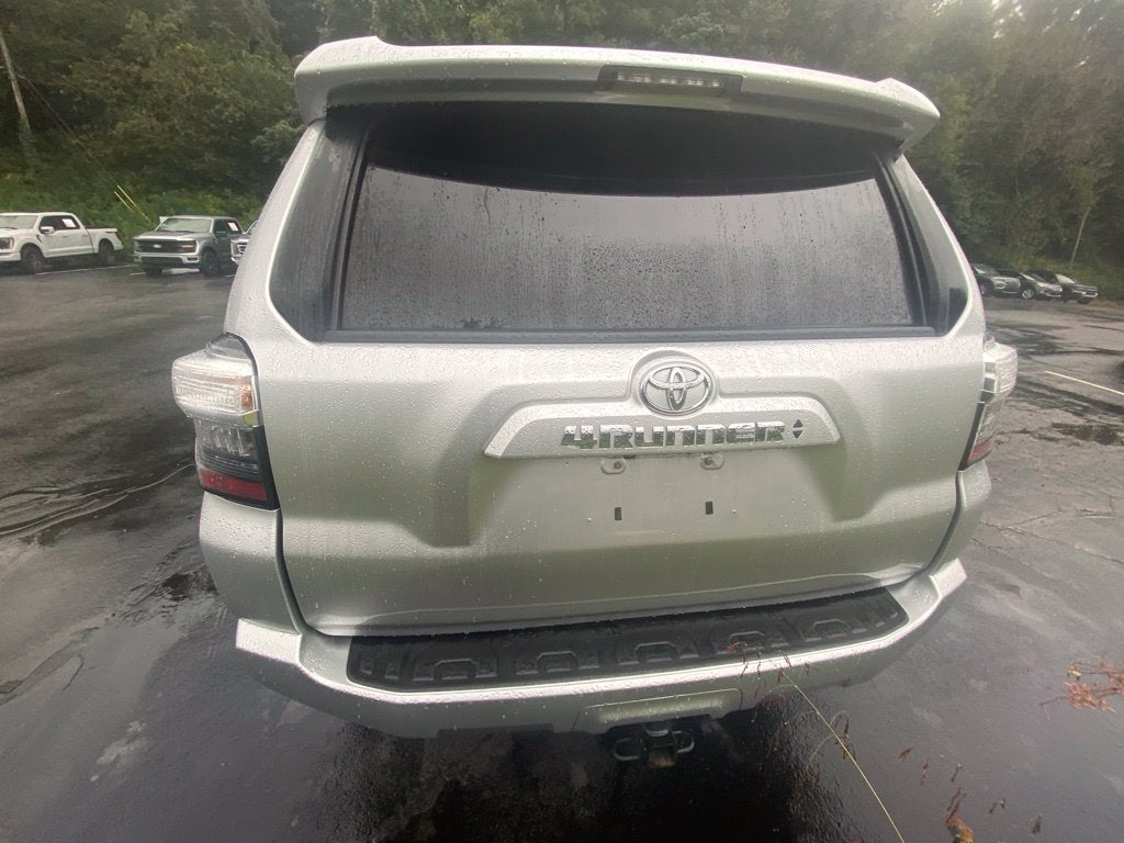 2022 Toyota 4Runner SR5