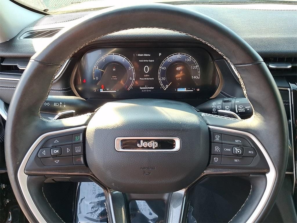 2022 Jeep Grand Cherokee L Laredo 4x4