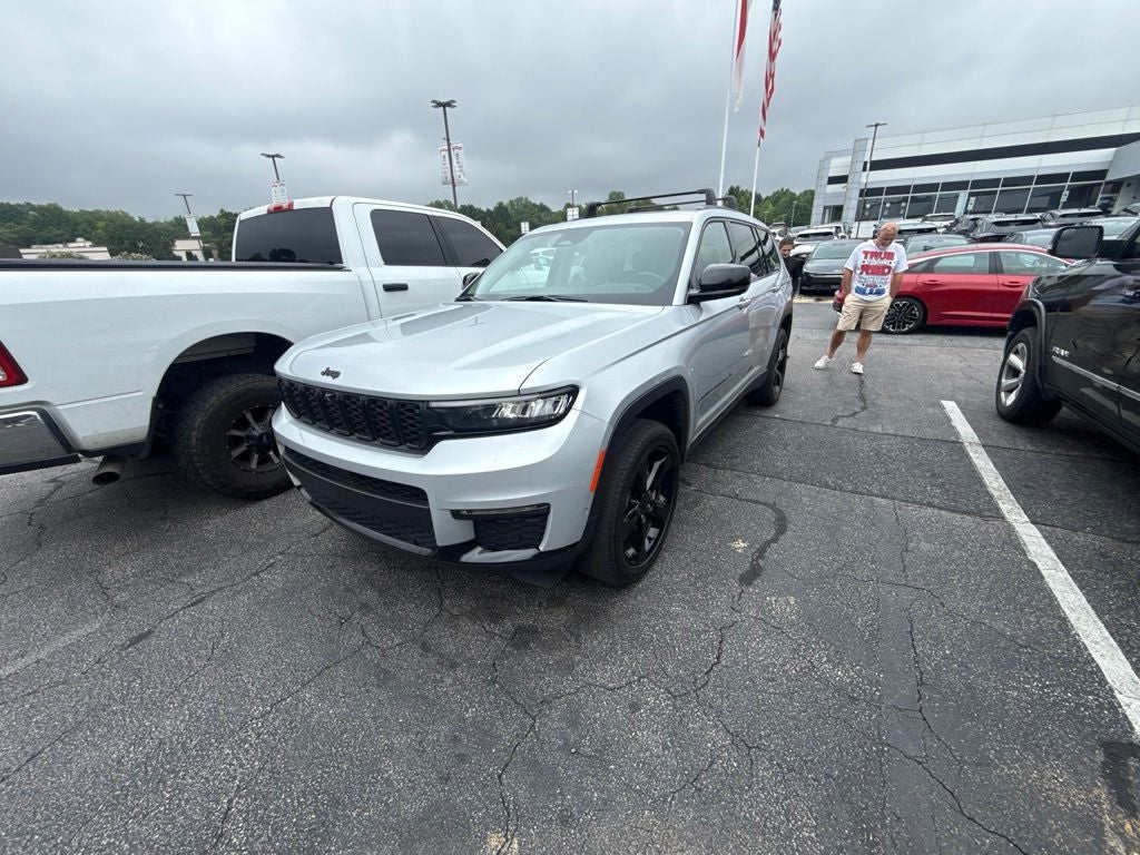 2022 Jeep Grand Cherokee L Limited 4x4