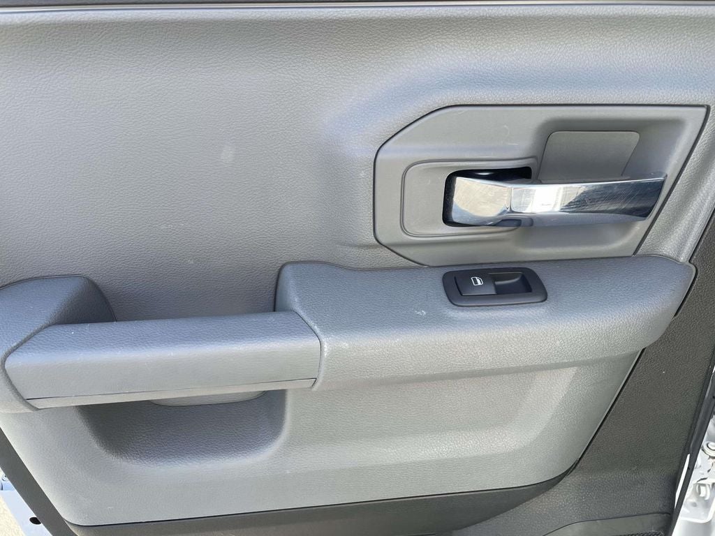 2019 RAM 1500 Classic Warlock Quad Cab 4x4 6'4' Box