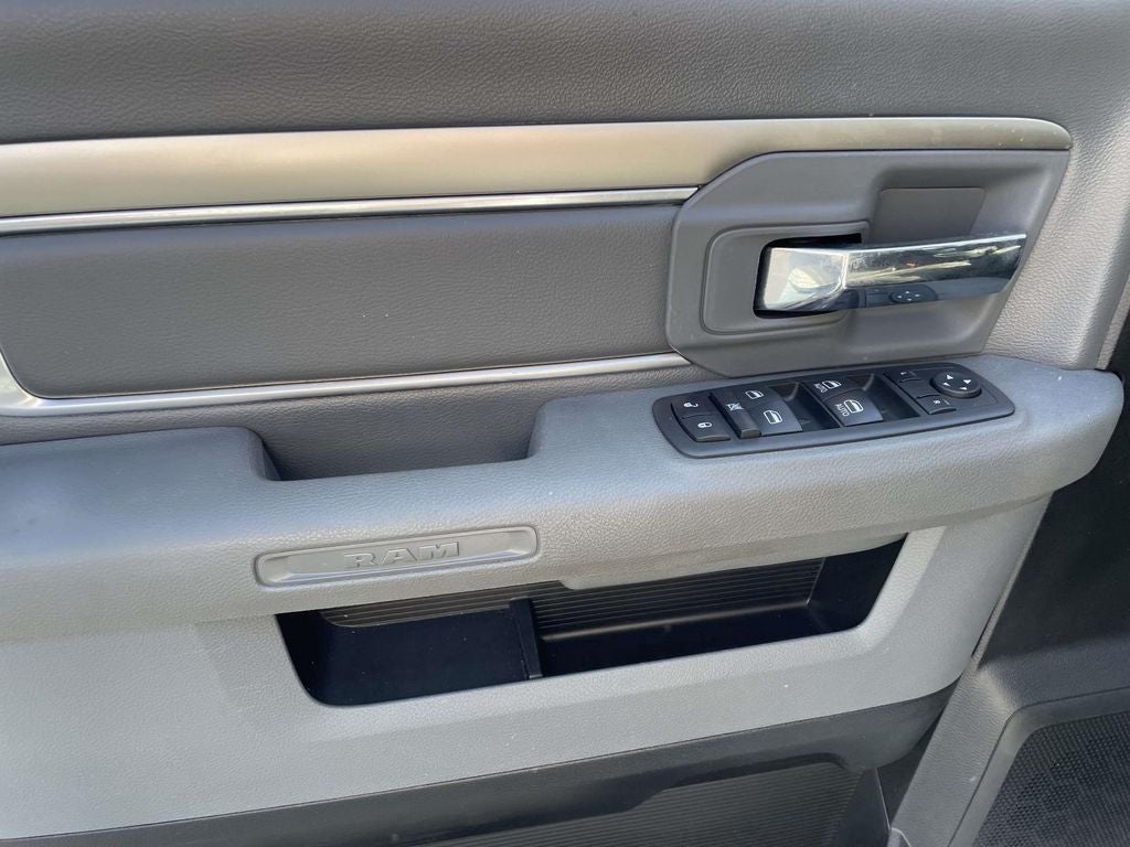 2019 RAM 1500 Classic Warlock Quad Cab 4x4 6'4' Box