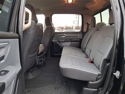 2020 RAM 1500 Big Horn Crew Cab 4x4 5'7' Box