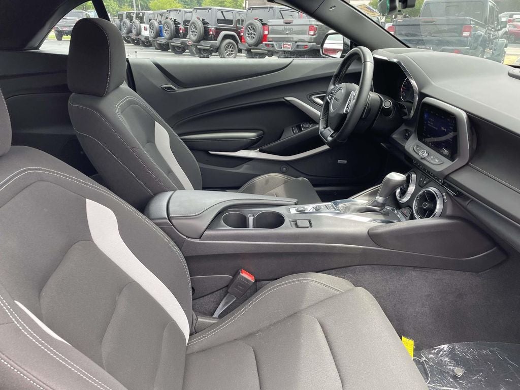 2023 Chevrolet Camaro RWD Convertible LT1