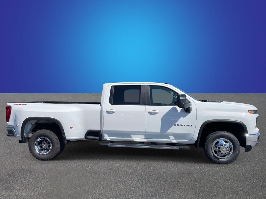 2026 Chevrolet Silverado 3500HD Crew Cab, Long Bed, LT Dual Rear Wheel, RWD