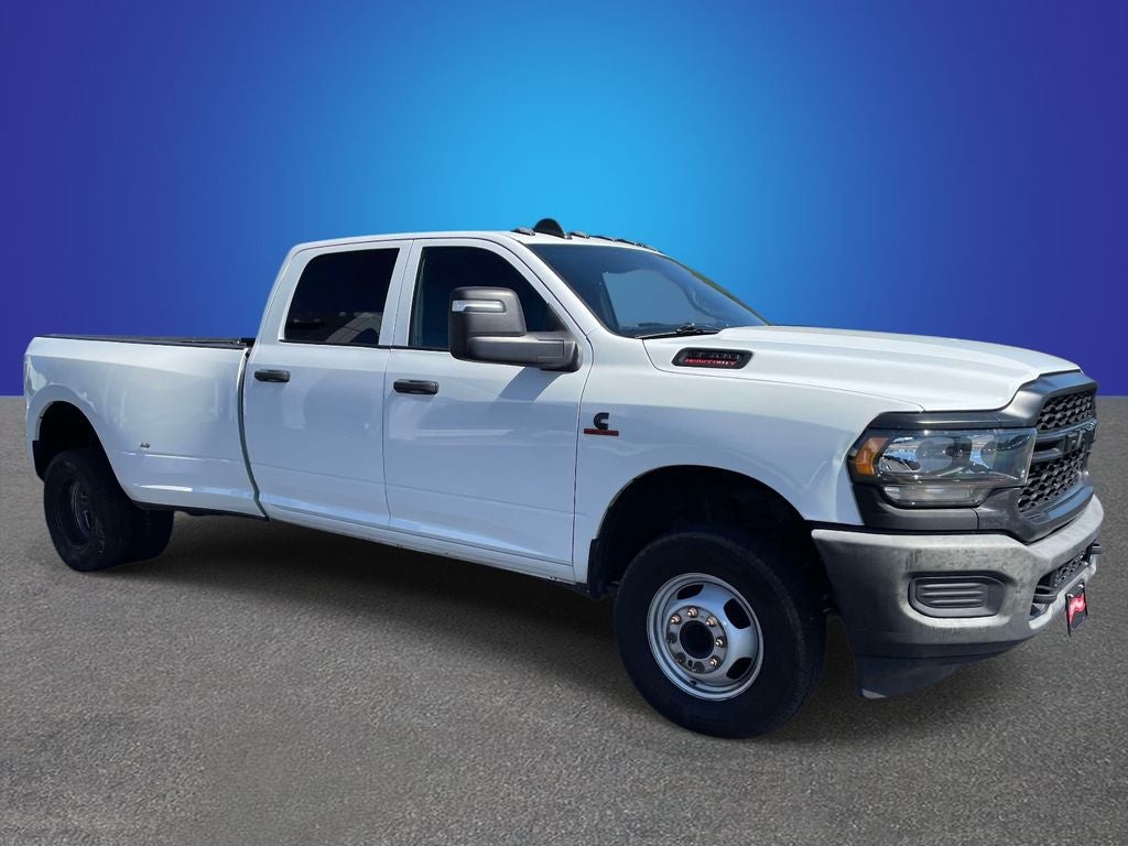 2024 RAM 3500 Tradesman Crew Cab 4x4 8' Box