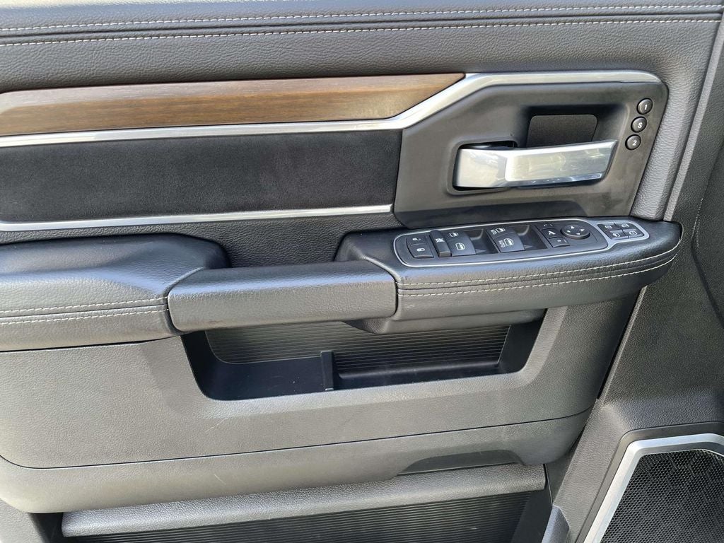 2024 RAM 2500 Laramie Crew Cab 4x4 6'4' Box
