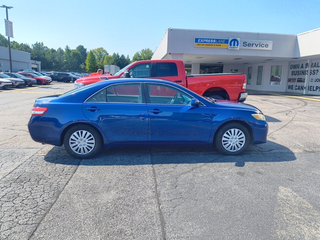 2010 Toyota Camry LE