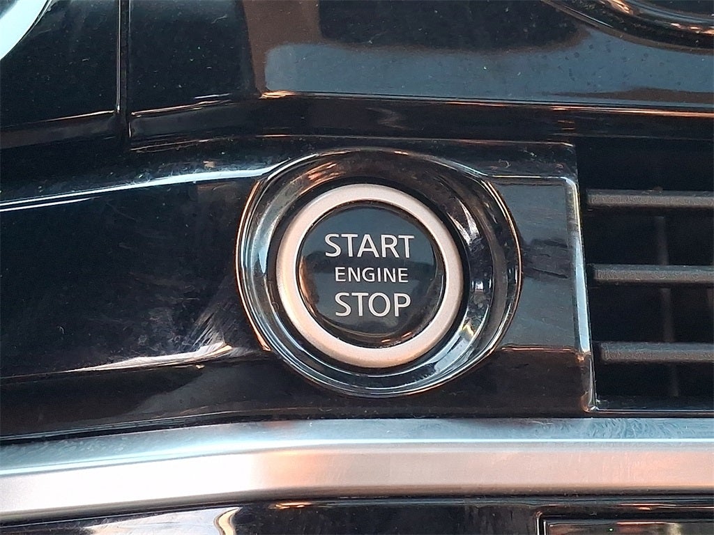 2023 Nissan Pathfinder Platinum 4WD