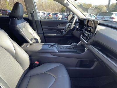 2025 Toyota Grand Highlander XLE