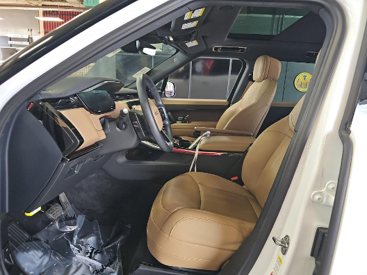 2024 Land Rover Range Rover Sport SE