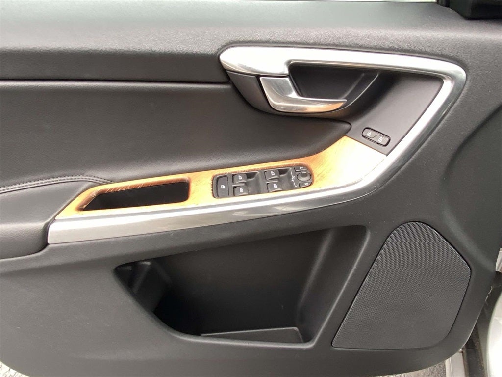 2017 Volvo XC60 T5 Inscription