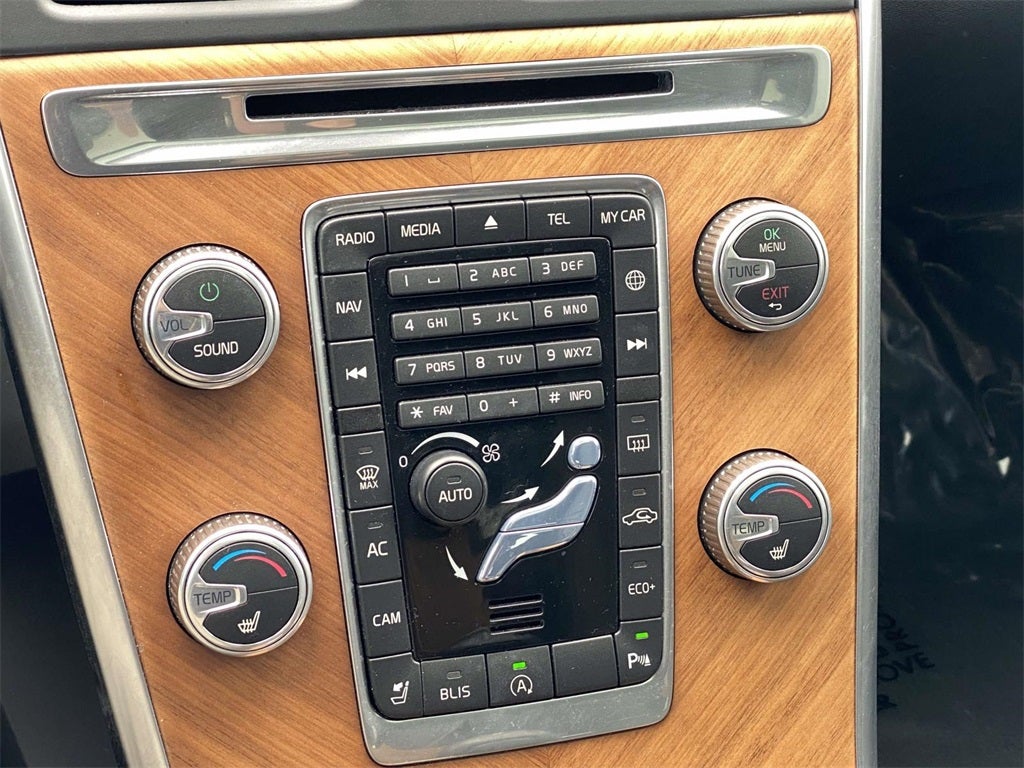 2017 Volvo XC60 T5 Inscription