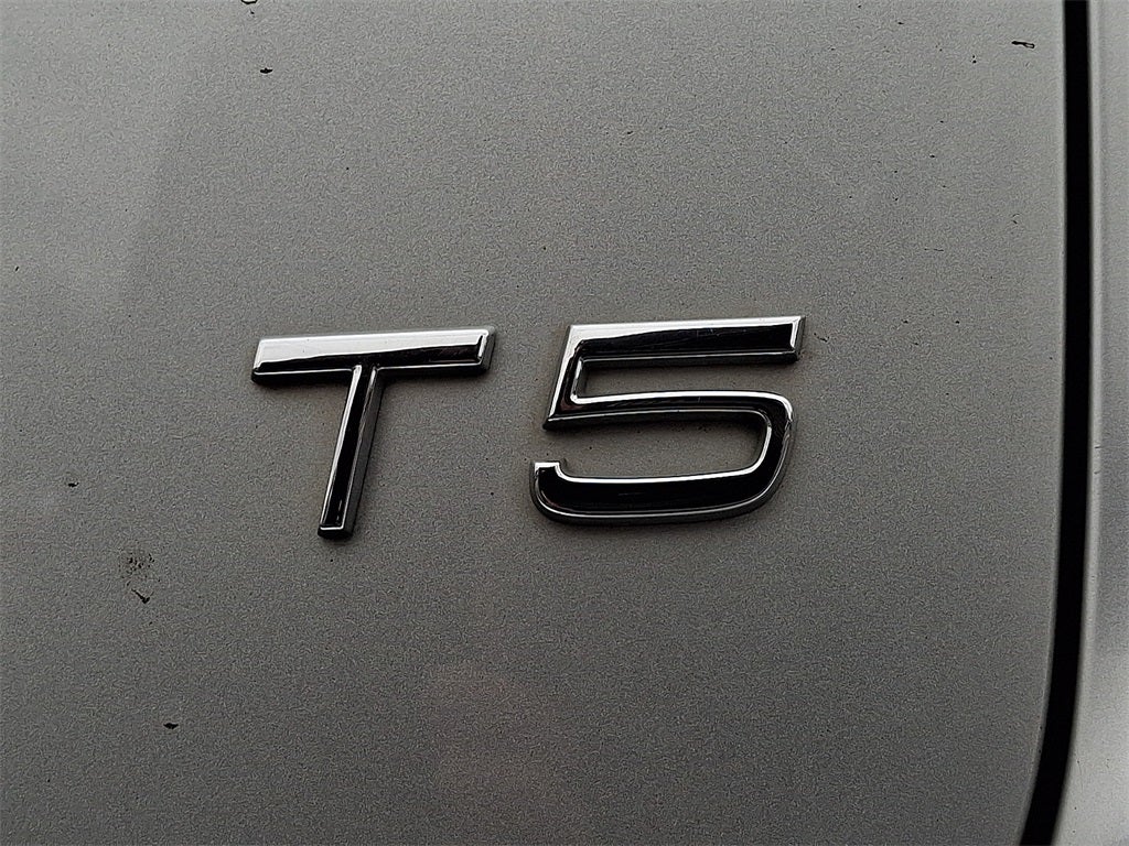 2017 Volvo XC60 T5 Inscription