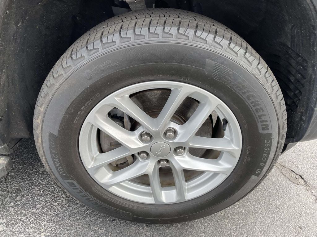 2023 Jeep Grand Cherokee L Laredo