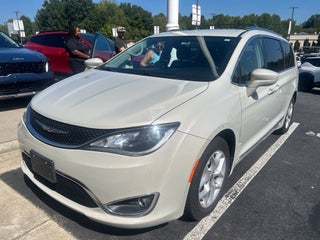 2017 Chrysler Pacifica Touring L Plus