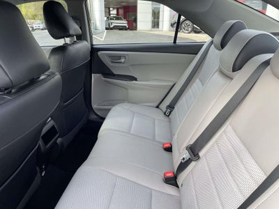 2017 Toyota Camry SE