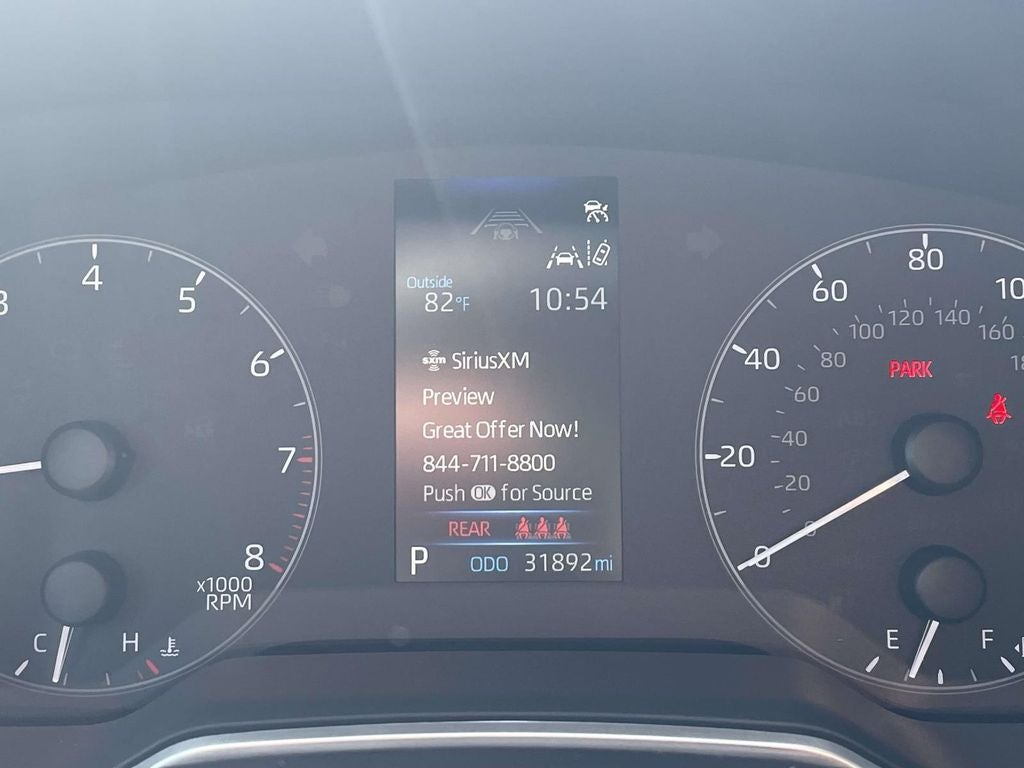 2025 Toyota Corolla Hatchback SE