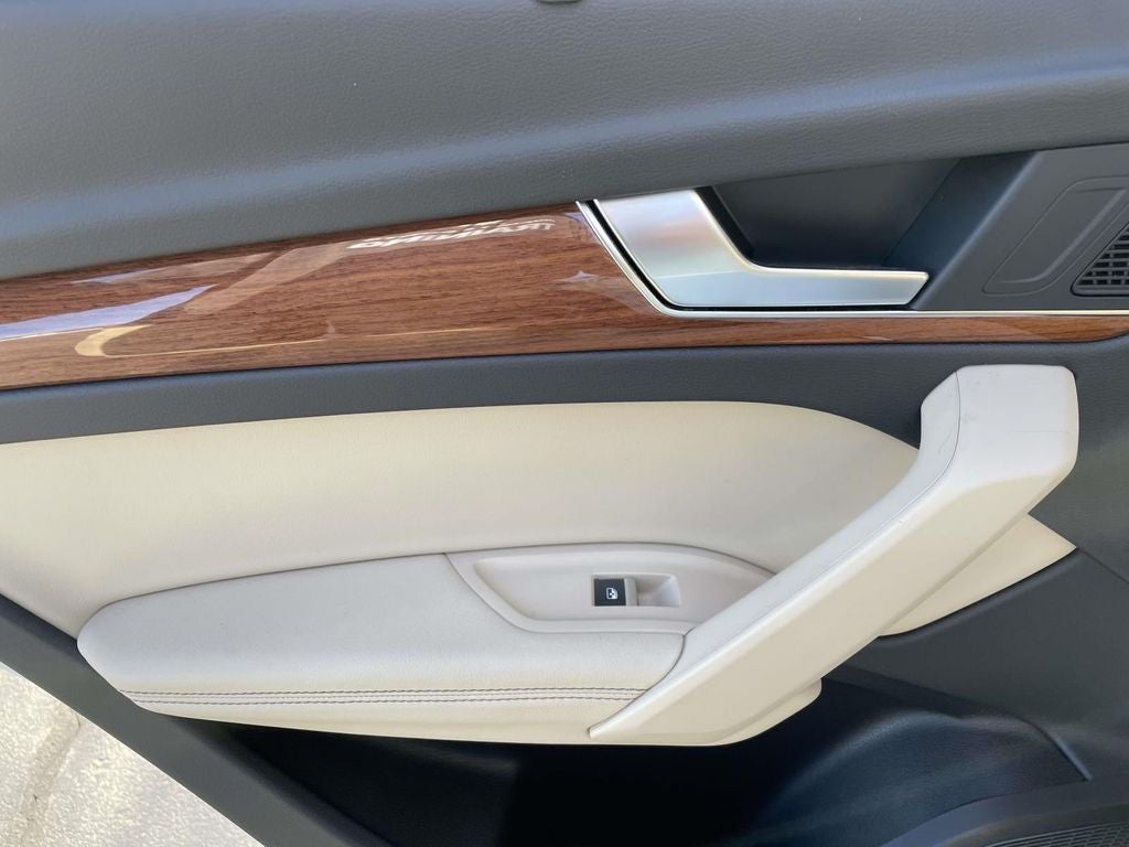 2021 Audi Q5 e 55 Premium Plus quattro