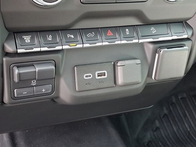 2024 GMC Sierra 3500HD Pro