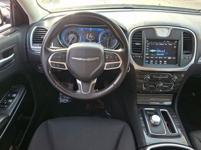 2021 Chrysler 300 Touring