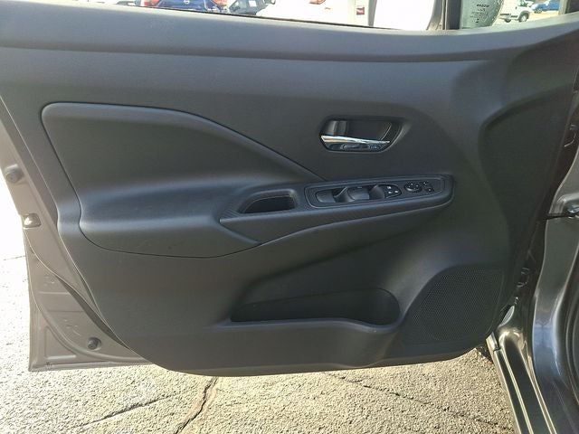 2023 Nissan Versa 1.6 SV