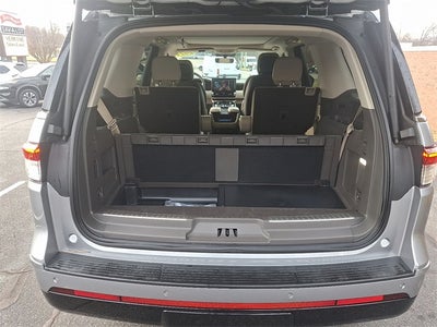 2024 Lincoln Navigator Premiere