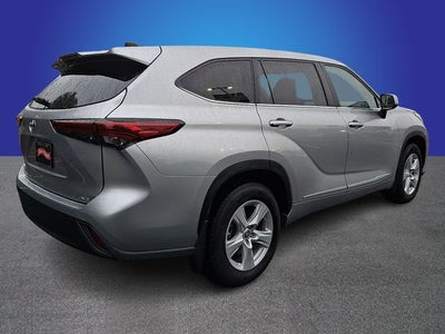 2023 Toyota Highlander LE