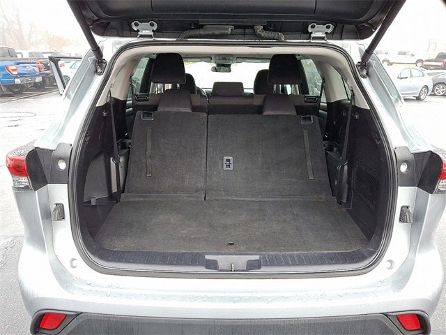 2024 Toyota Highlander LE