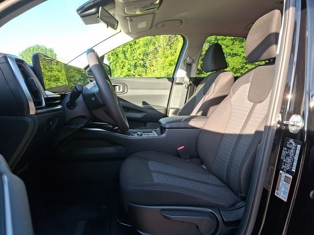 2025 Kia Sorento LX