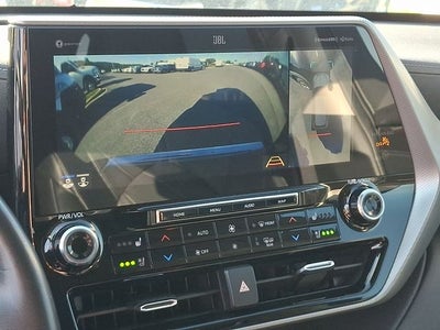 2022 Toyota Highlander Platinum