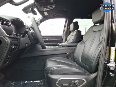 2024 Jeep Wagoneer Base