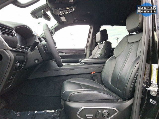 2024 Jeep Wagoneer Base