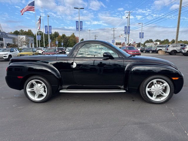 2004 Chevrolet SSR Base