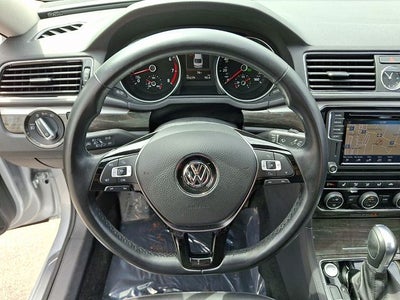 2017 Volkswagen Passat SEL Premium
