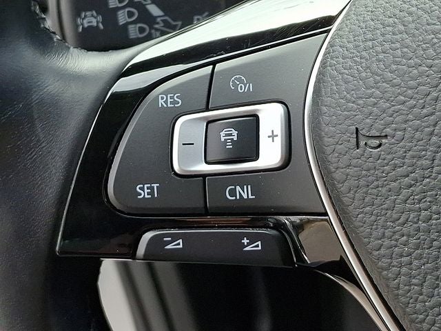 2017 Volkswagen Passat SEL Premium