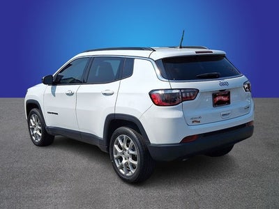 2023 Jeep Compass Latitude Lux