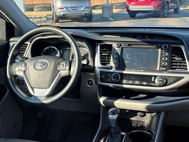 2016 Toyota Highlander Limited