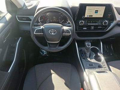 2024 Toyota Highlander LE