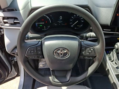 2025 Toyota Sienna LE 8 Passenger