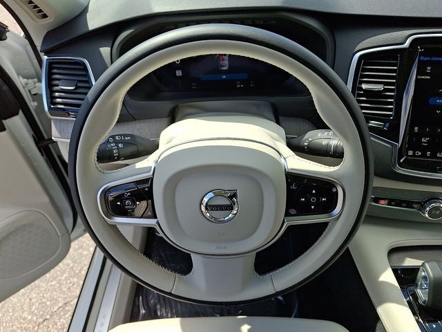 2025 Volvo XC90 Plug-In Hybrid T8 Plus 7 Passenger