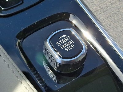 2025 Volvo XC90 Plug-In Hybrid T8 Plus 7 Passenger